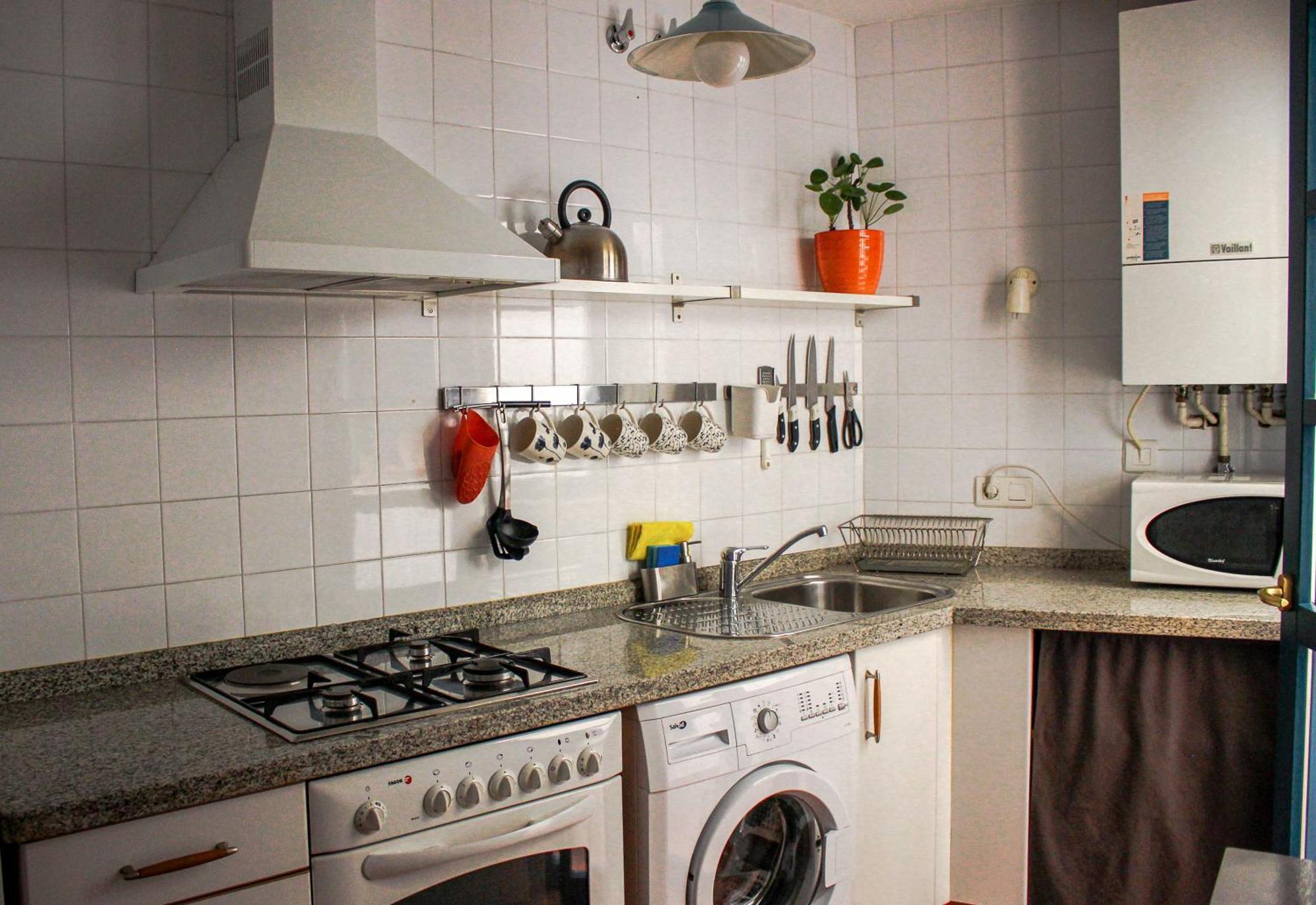 El 8 De Serranos - Bajo - Casa Con Garaje Apartment